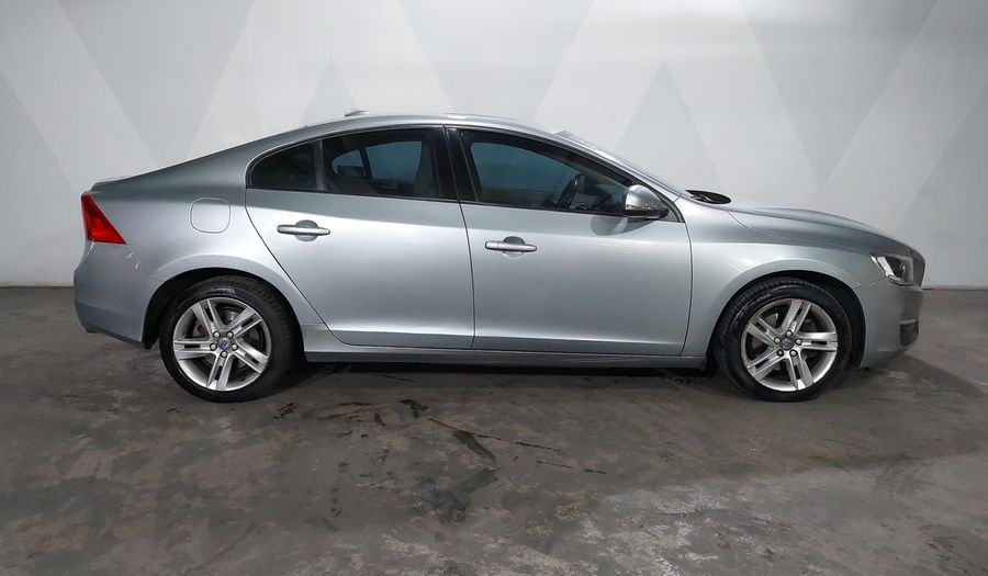 Volvo S60 2.0 ADDITION PLUS T4 Sedan 2016