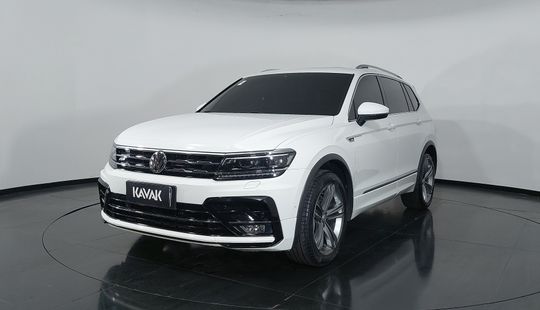 Volkswagen • Tiguan