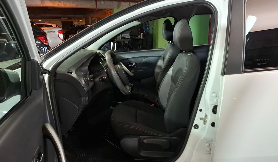 Renault Sandero 1.6 DYNAMIQUE Hatchback 2018