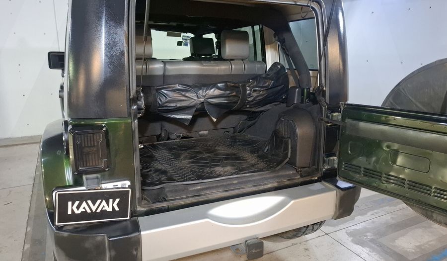 Jeep Wrangler 3.8 UNLIMITED SAHARA 4X4 AUTO Suv 2010