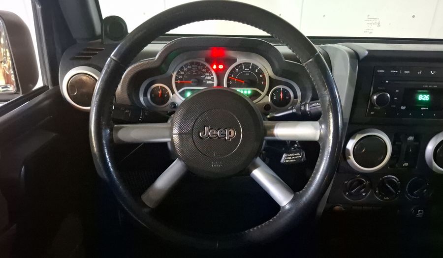 Jeep Wrangler 3.8 UNLIMITED SAHARA 4X4 AUTO Suv 2010