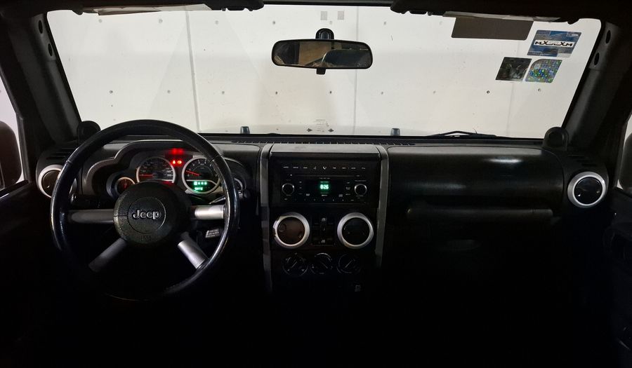 Jeep Wrangler 3.8 UNLIMITED SAHARA 4X4 AUTO Suv 2010