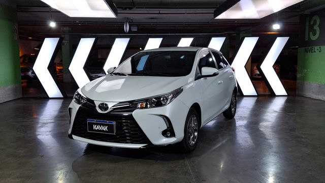 Toyota • Yaris