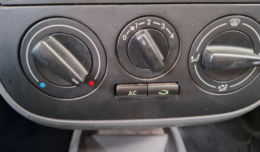Volkswagen Gol 1.4 POWER Hatchback 2014