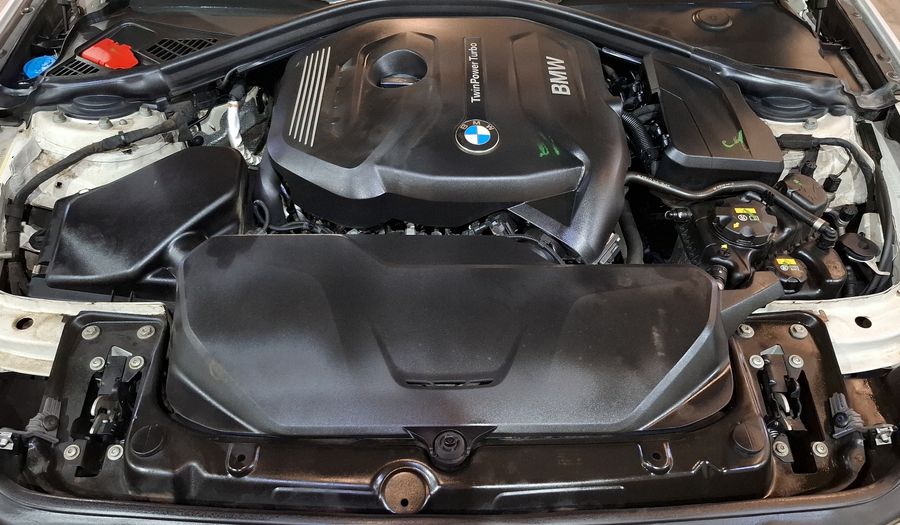 Bmw Serie 1 2.0 120IA URBAN LINE Hatchback 2017