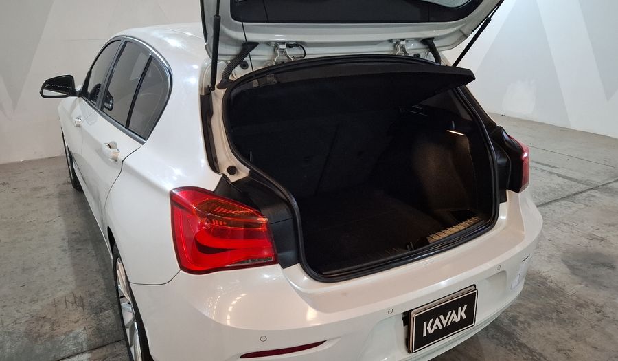 Bmw Serie 1 2.0 120IA URBAN LINE Hatchback 2017