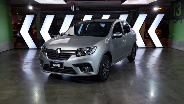 Renault • Logan