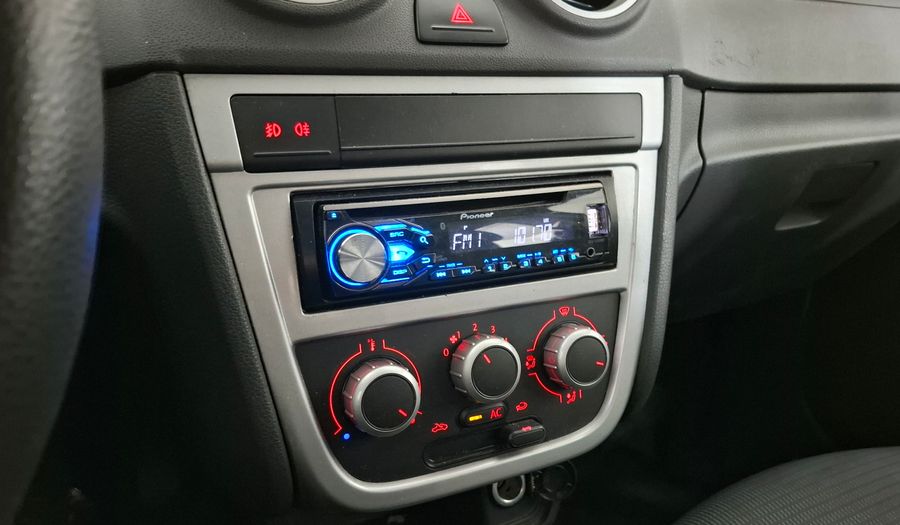 Volkswagen Gol Trend 1.6 PACK I Hatchback 2012