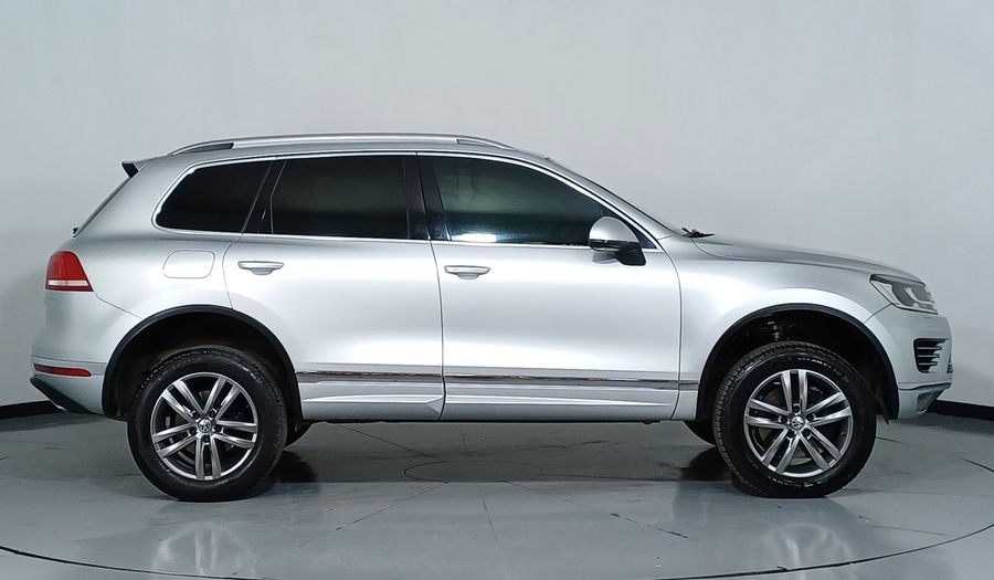 Volkswagen Touareg 4.2 V8 R-LINE Suv 2017