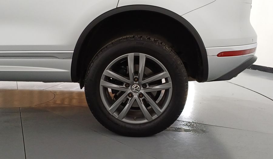 Volkswagen Touareg 4.2 V8 R-LINE Suv 2017