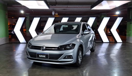 Volkswagen • Polo