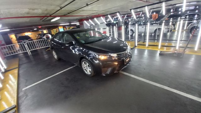 Toyota • Corolla