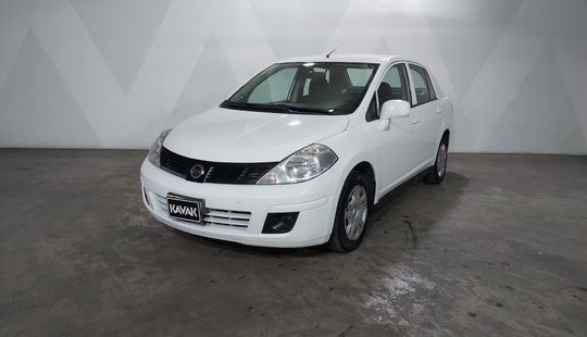 Nissan • Tiida