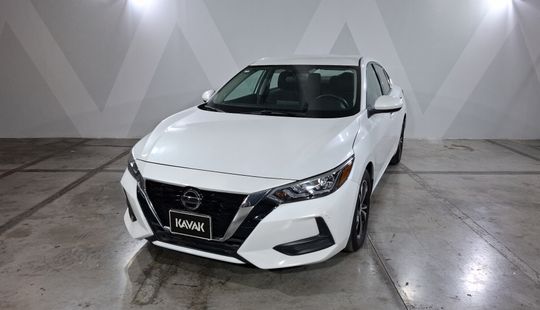 Nissan • Sentra