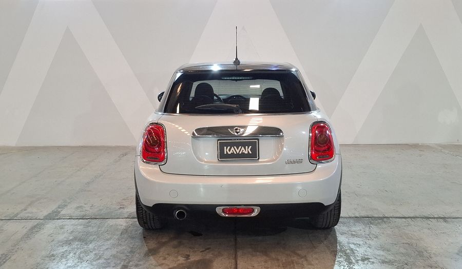 Mini Cooper 1.5 COOPER CHILI AT Hatchback 2016