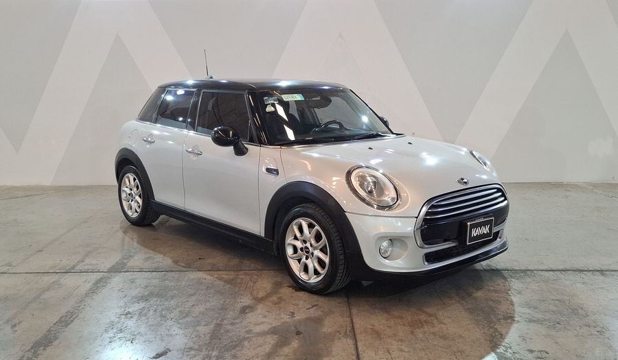 Mini Cooper 1.5 COOPER CHILI AT Hatchback 2016