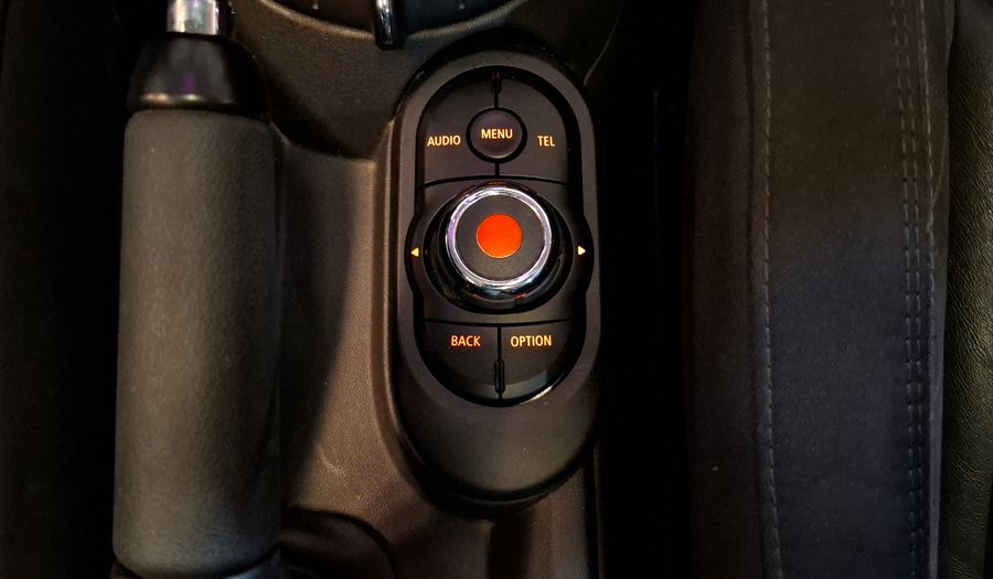 Mini Cooper 1.5 COOPER CHILI AT Hatchback 2016