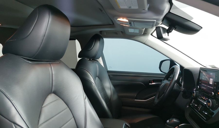 Toyota Highlander 3.5 XLE AUTO Suv 2022