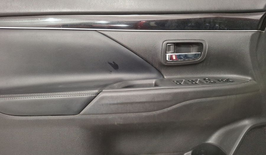 Mitsubishi Outlander 2.4 LIMITED CVT Suv 2019