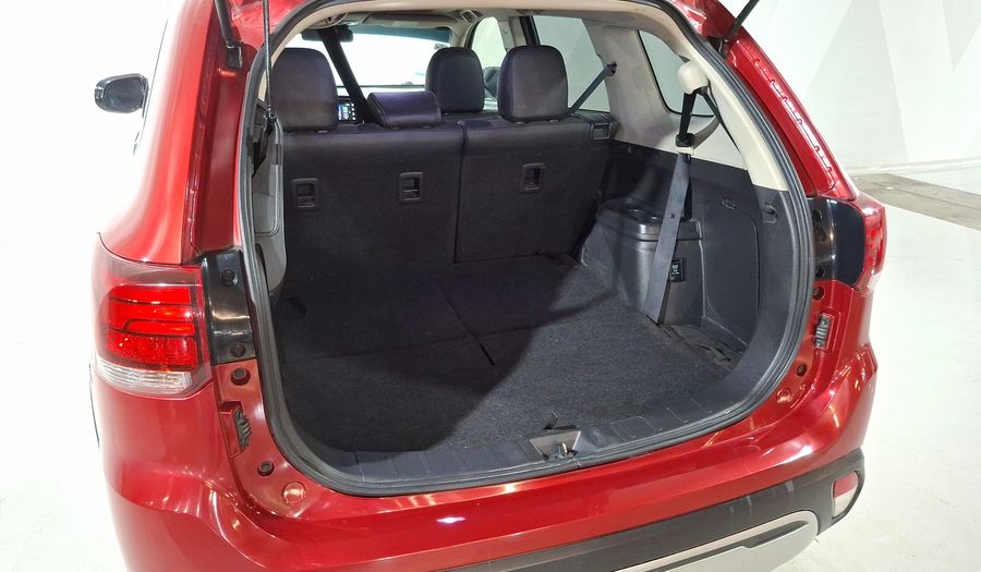 Mitsubishi Outlander 2.4 LIMITED CVT Suv 2019