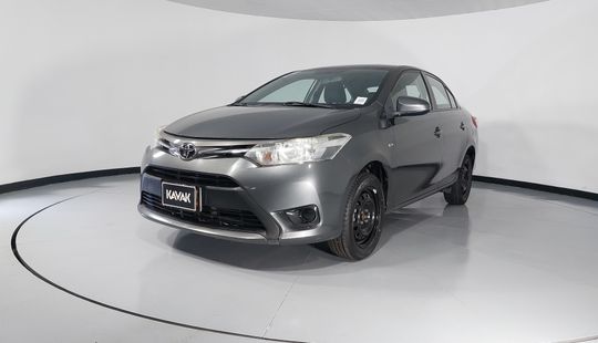 Toyota • Yaris