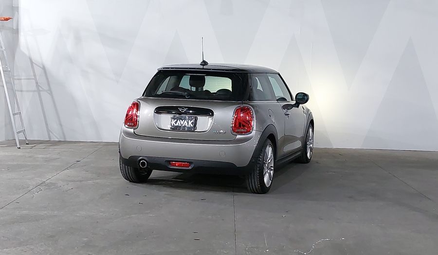 Mini Cooper 1.5 COOPER PEPPER DCT Hatchback 2021
