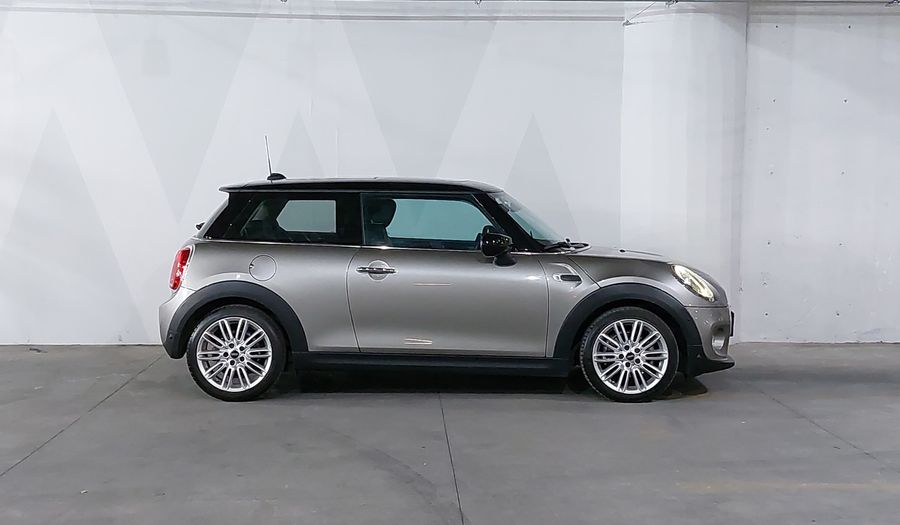 Mini Cooper 1.5 COOPER PEPPER DCT Hatchback 2021