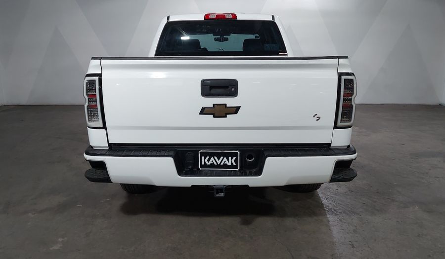 Chevrolet Silverado 2500 5.3 DOBLE CABINA K AT 4WD Pickup 2018