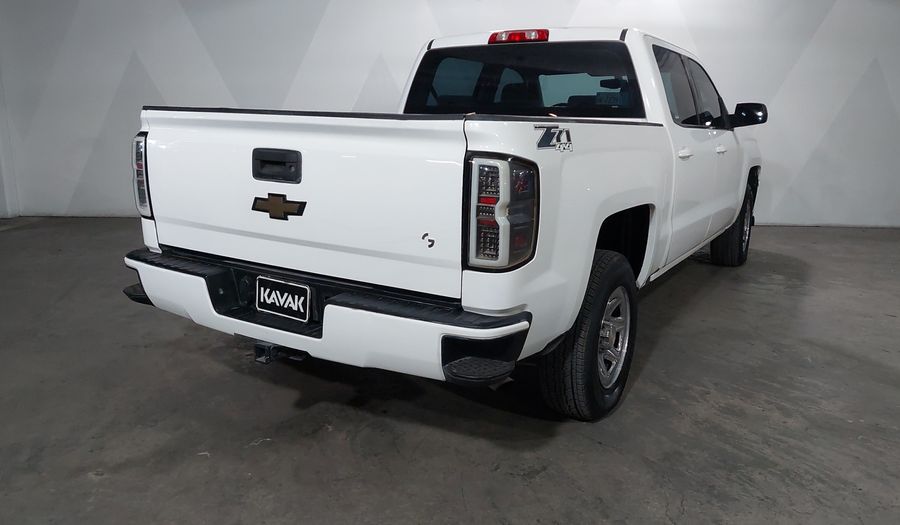 Chevrolet Silverado 2500 5.3 DOBLE CABINA K AT 4WD Pickup 2018