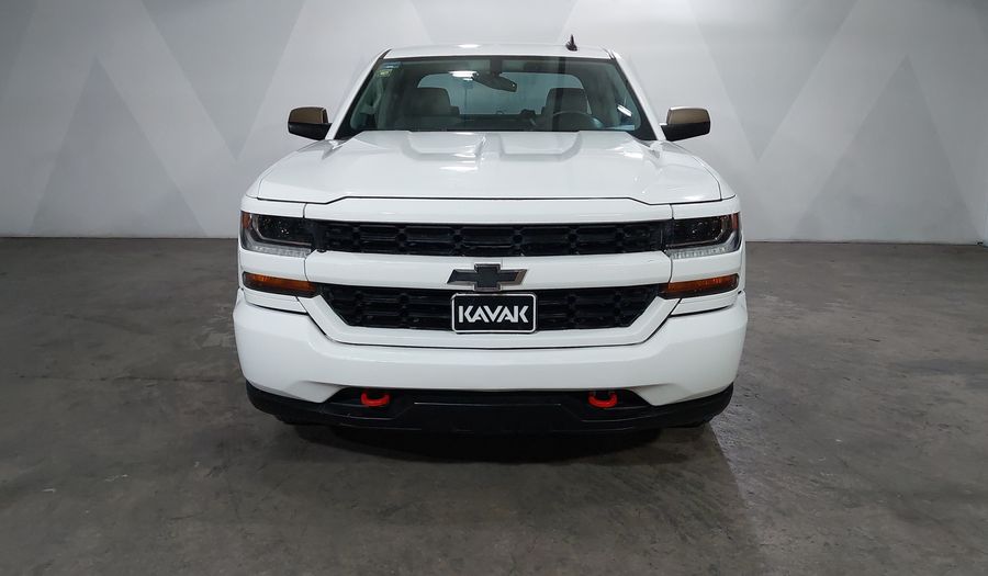 Chevrolet Silverado 2500 5.3 DOBLE CABINA K AT 4WD Pickup 2018