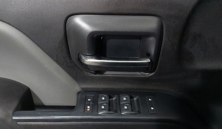 Chevrolet Silverado 2500 5.3 DOBLE CABINA K AT 4WD Pickup 2018