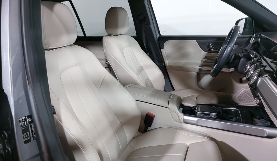 Mercedes Benz Clase Glb 2.0 GLB 250 PROGRESSIVE 4MATIC DCT 4WD Suv 2020