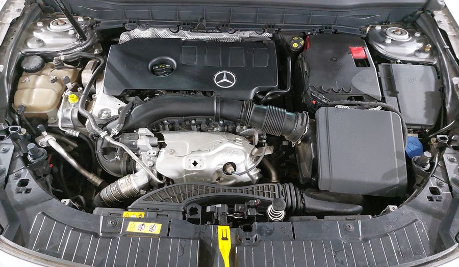 Mercedes Benz Clase Glb 2.0 GLB 250 PROGRESSIVE 4MATIC DCT 4WD Suv 2020