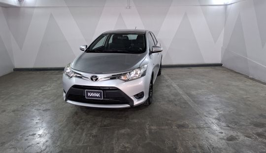 Toyota • Yaris