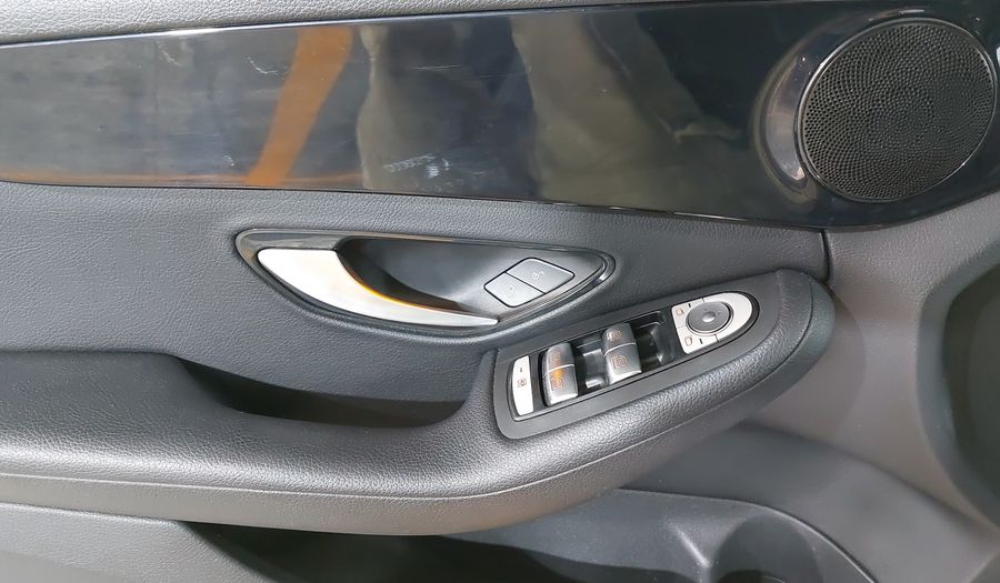 Mercedes Benz Clase C 2.0 200 AUTO Sedan 2020