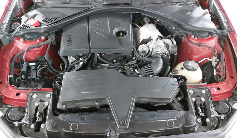 Bmw Serie 1 1.6 118IA SPORT LINE Hatchback 2015