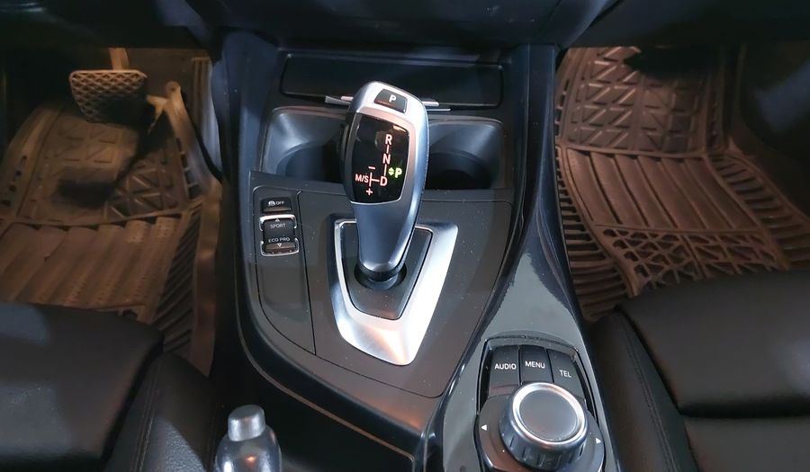 Bmw Serie 1 1.6 118IA SPORT LINE Hatchback 2015