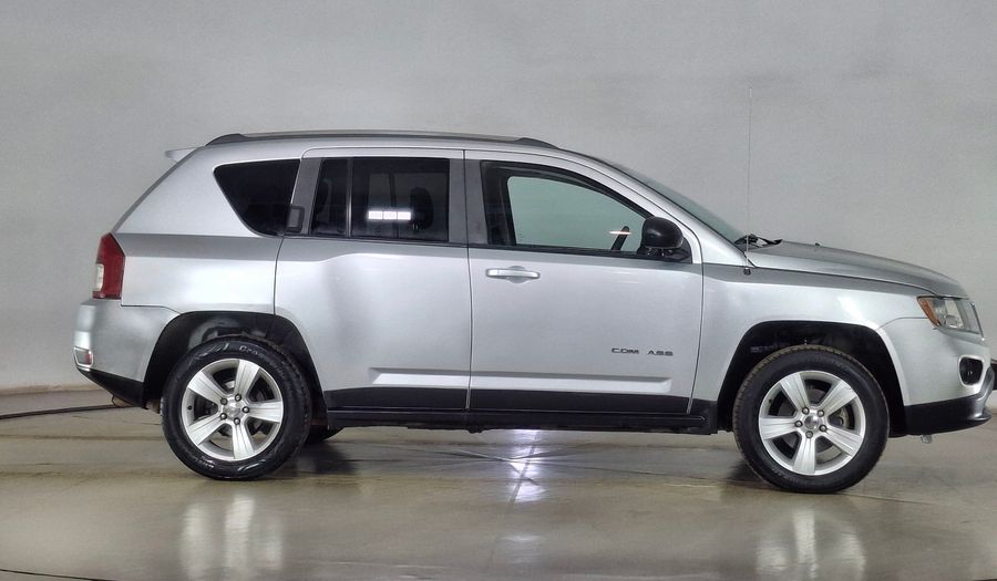 Jeep Compass 2.4 SPORT AUTO Suv 2013