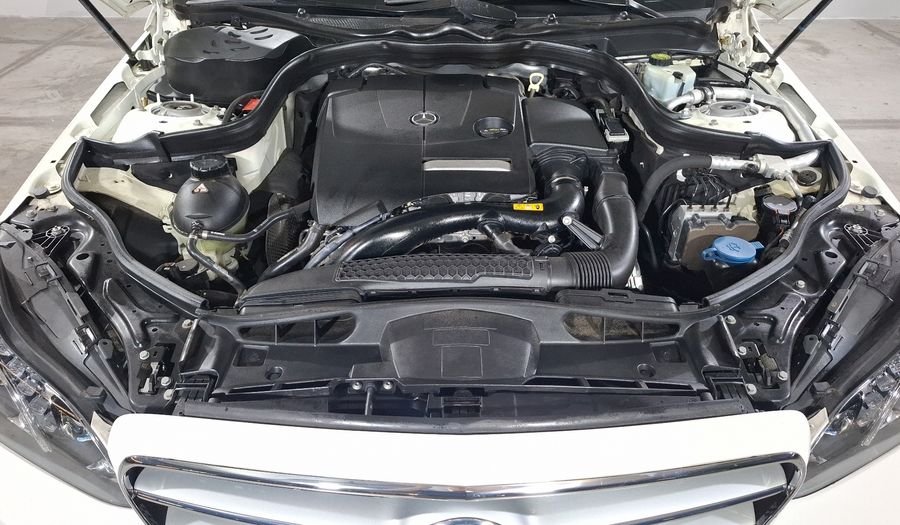 Mercedes Benz Clase E 2.0 200 CGI AVANTGARDE Sedan 2016