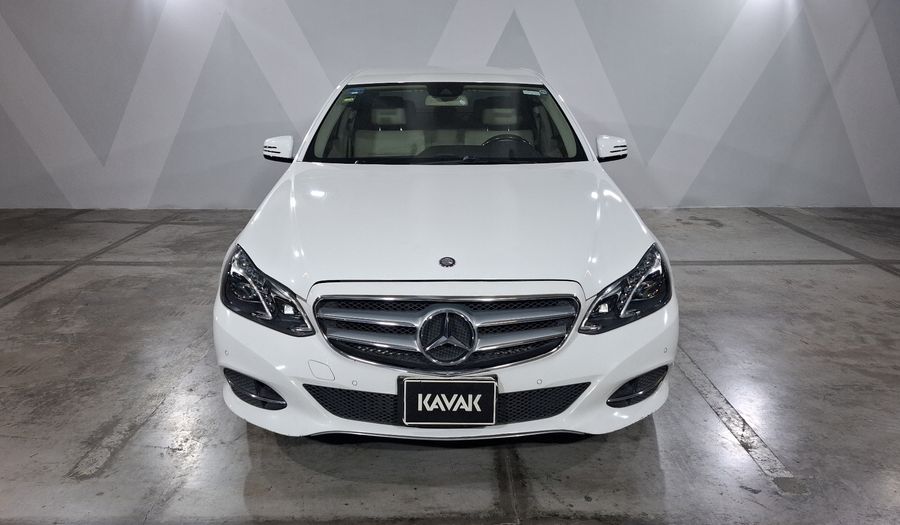 Mercedes Benz Clase E 2.0 200 CGI AVANTGARDE Sedan 2016