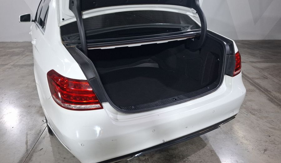Mercedes Benz Clase E 2.0 200 CGI AVANTGARDE Sedan 2016