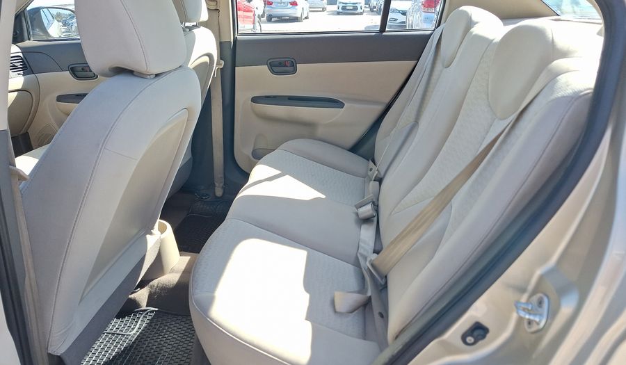 Hyundai Accent 1.4 MC GL PS EW AC Sedan 2010
