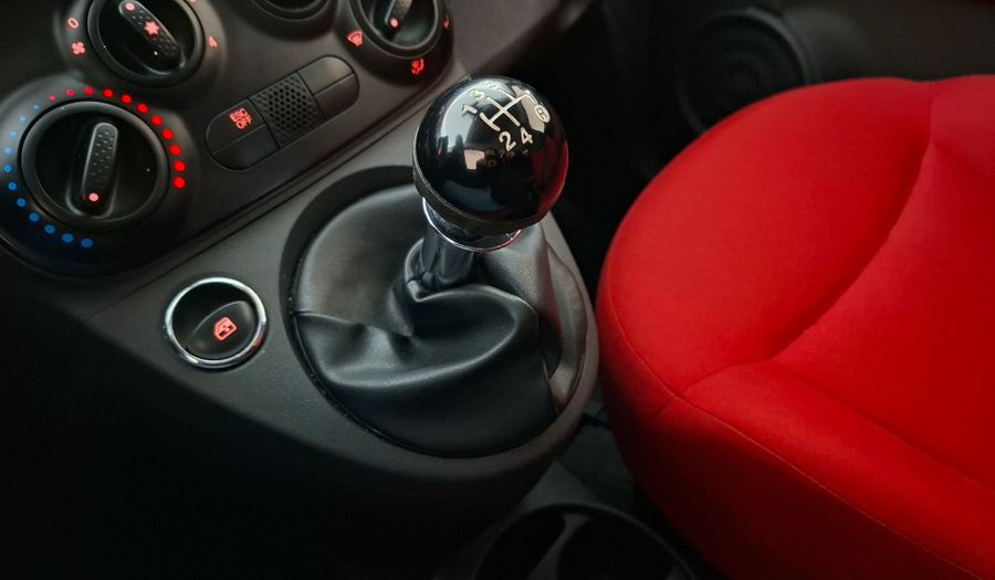 Fiat 500 1.4 8V CULT Hatchback 2012