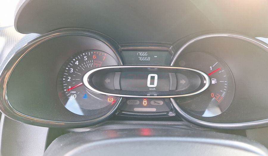 Renault Clio 1.2 AUTHENTIQUE Hatchback 2021