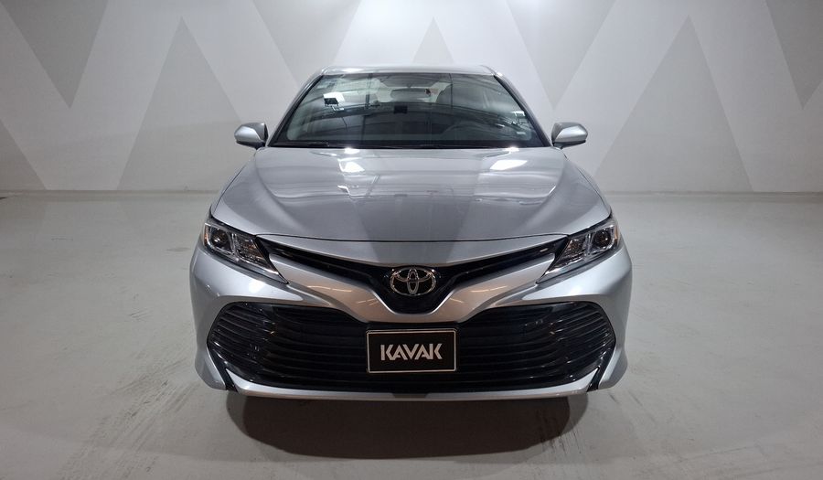 Toyota Camry 2.5 LE AUTO Sedan 2020