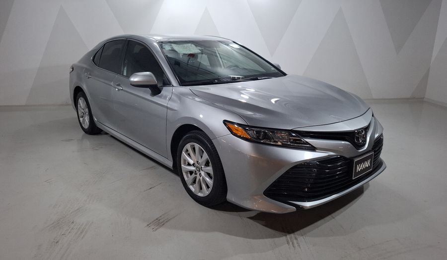 Toyota Camry 2.5 LE AUTO Sedan 2020