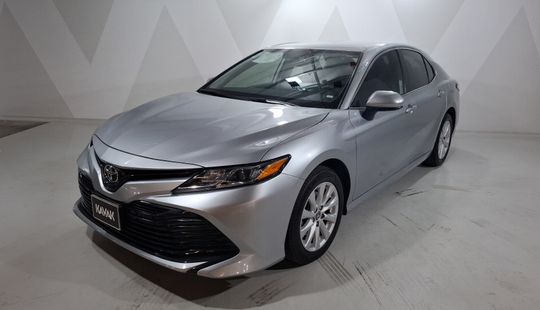 Toyota • Camry