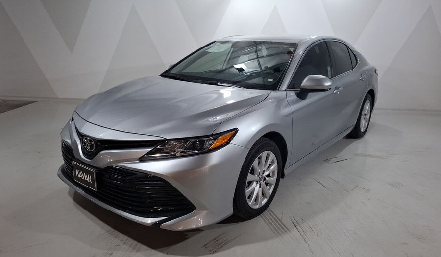 Toyota Camry 2.5 LE AUTO Sedan 2020