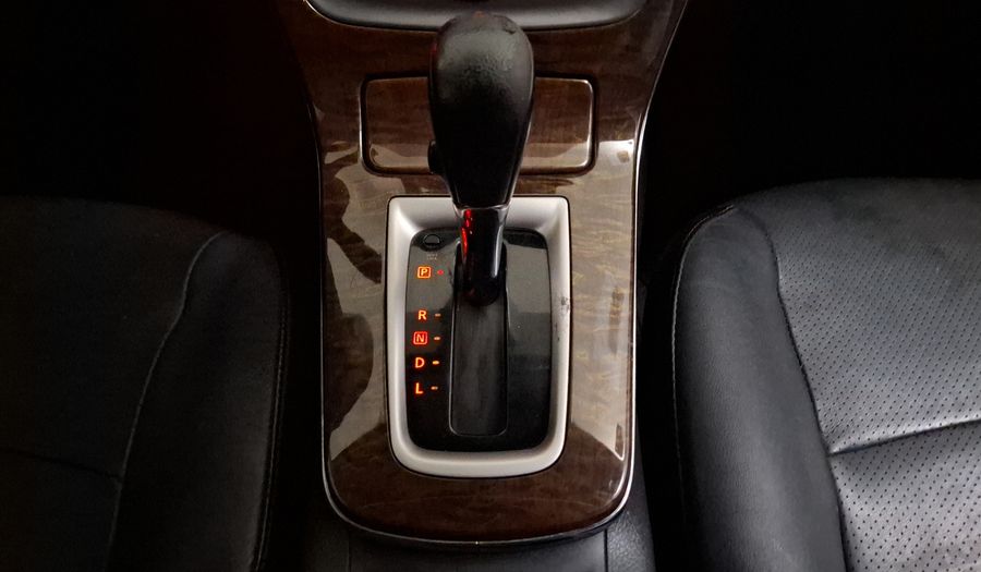 Nissan Sentra 1.8 EXCLUSIVE NAVI CVT Sedan 2013