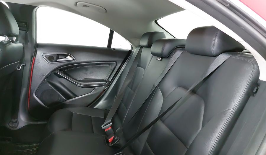 Mercedes Benz Clase Cla 1.6 CLA 200 CGI SPORT AT Coupe 2015